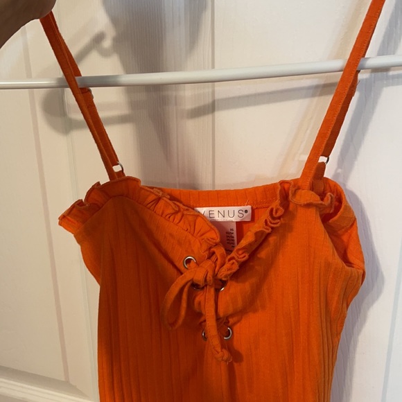 Orange Venus tank size XS - Picture 3 of 4